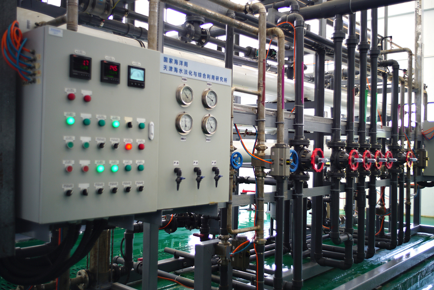 图片默认标题 图片默认标题_fororder_永兴岛海水淡化厂车间 摄影:高宇