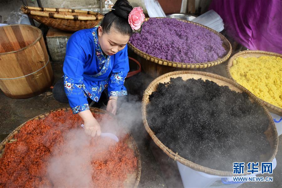 赶制“姊妹饭” 喜迎姊妹节