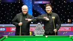 专访首位"00后"斯诺克大师赛冠军颜丙涛