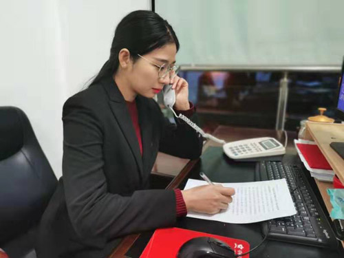 （有修改）【河南供稿】河南省委外办外语热线电话24小时畅通 外事服务获在豫外籍人士点赞