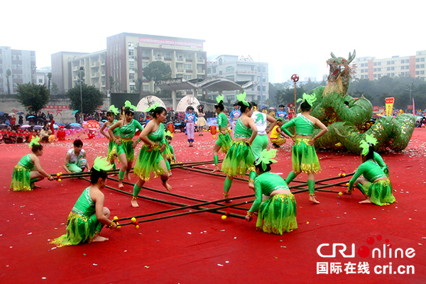 图片默认标题_fororder_竹文化主题方阵表演--(摄影-高学兵）