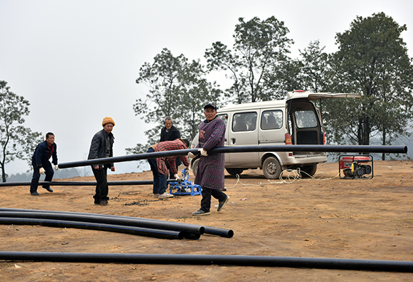图片默认标题_fororder_正在修建提灌站