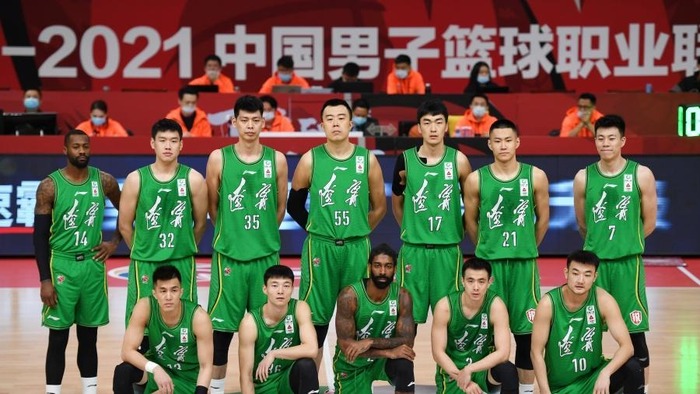 CBA：球队新版球服亮相