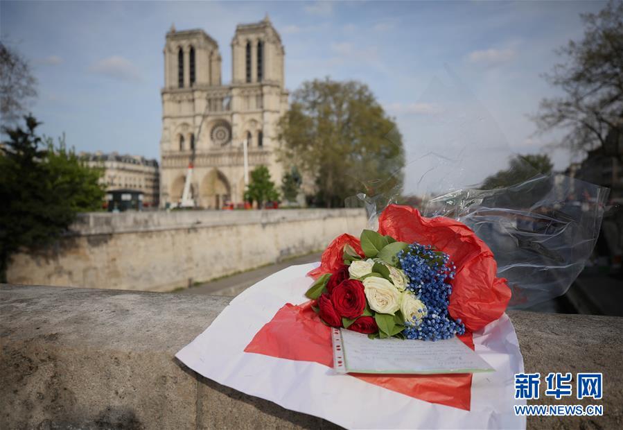 法国将重建更加瑰丽的巴黎圣母院