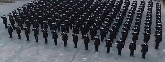 （有修改）（加急，今天警察节发）【B】沈阳市公安局举行警旗升旗仪式 庆祝首个“中国人民警察节”