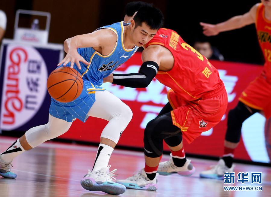 CBA第二阶段:深圳马可波罗胜北京首钢 CBA第二阶段:深圳马可波罗胜北京首钢