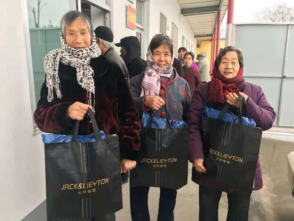 淄博:千村万户看小康 大槐树下岁月传承