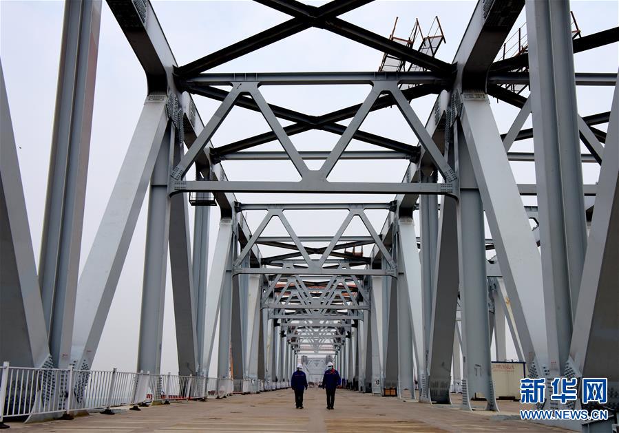 【城市远洋】【焦点图-大图】【移动端-轮播图】郑济高铁郑州黄河特大桥加紧建设