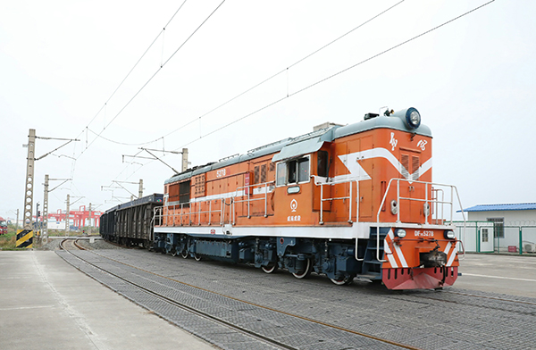 图片默认标题_fororder_卢森堡至成都的中欧班列抵达成都国际铁路港-供图-青白江区委宣传部