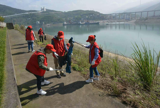 【能源环保 图文】重庆举行巴渝“河小青”益行母亲河系列活动