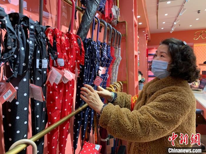 「中新网」“世界超市”义乌：商户开门迎客 外商加速回流