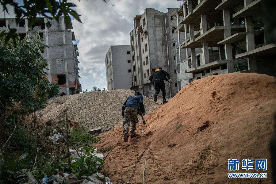 「新华网」利比亚战事持续