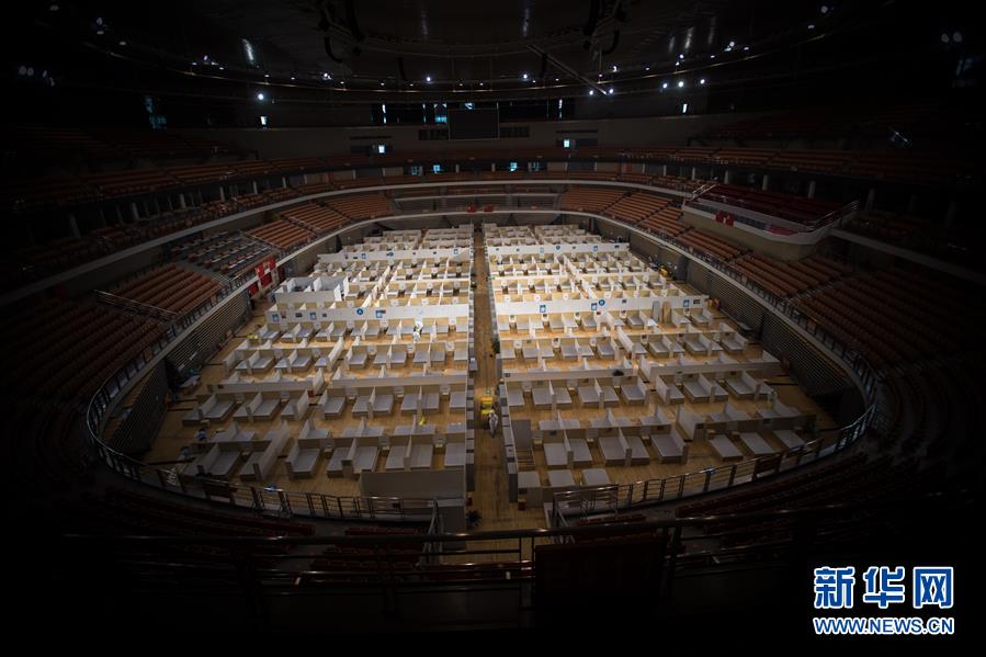 新华网@武汉体育中心方舱医院休舱