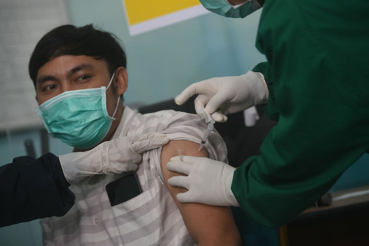 印尼：接种中国新冠疫苗