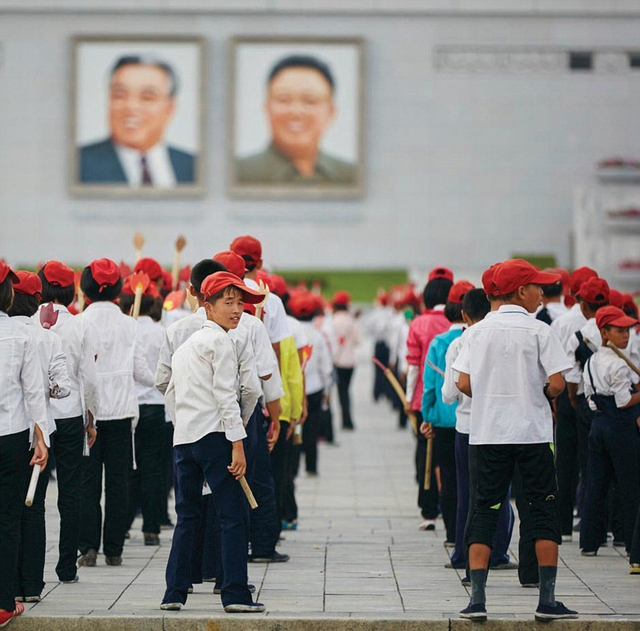 他们在准备10月10日举行的朝鲜劳动党建党70周年庆祝活动