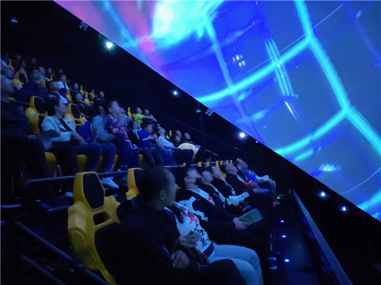 （文旅图文）南京红山森林动物园沉浸式互动球幕影院揭幕