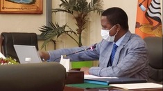 赞比亚总统：居家办公的民众要努力工作