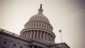 【国际锐评】种族主义成为美国社会撕裂的加速器_fororder_5882b2b7d0a20cf423db9ef37c094b36acaf9956