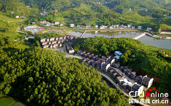 图片默认标题_fororder_偏岩子新村，在斜阳的映照下显得温馨祥和