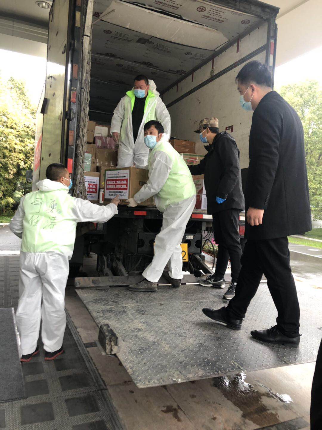 「中国日报网」1200公里，我们送来家乡人的情谊