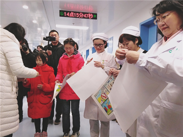 【湖北】【CRI原创】武汉同济医院树立禁烟标杆：850个垃圾桶被贴上了禁烟画