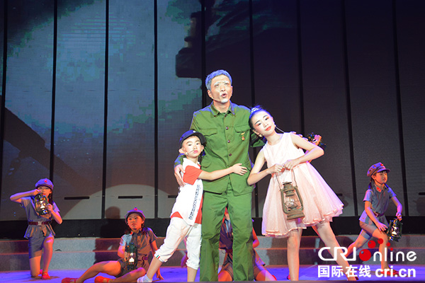 图片默认标题_fororder_音乐剧《爷爷的马灯》（摄影-雷艳）