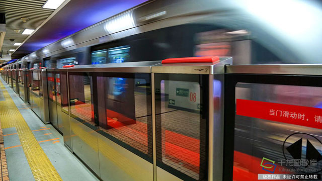 北京の地下鉄路線全駅で、ホームドア設置 北京の地下鉄路線全駅で、ホームドア設置