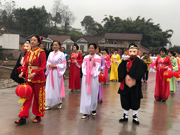 图片默认标题_fororder_巡游活动现场--（摄影-陈秋宇）