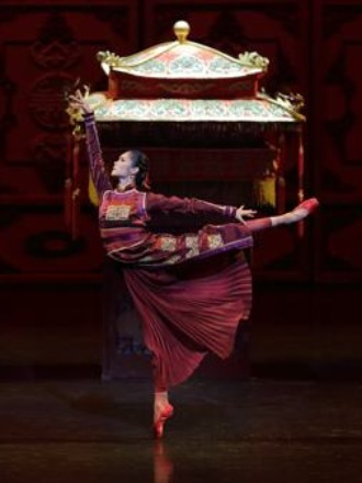 中国国立バレエ団の初日本公演が決定！「赤いランタン」＆「白鳥の湖」上演へ_fororder_832122035013556353