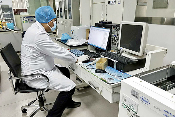 新华网：霍家三姐弟：“三心”一意，向险而行