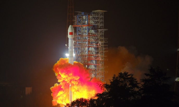 चीन ने नया मोबाइल दूरसंचार उपग्रह लॉन्च किया_fororder_Akhil 0120