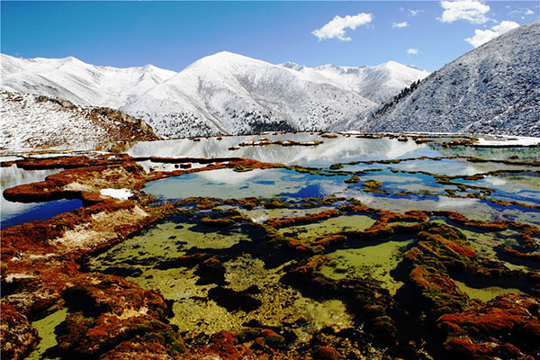 甘孜州文化广播电视和旅游局局长刘洪表示,甘孜州境内地形地貌独特