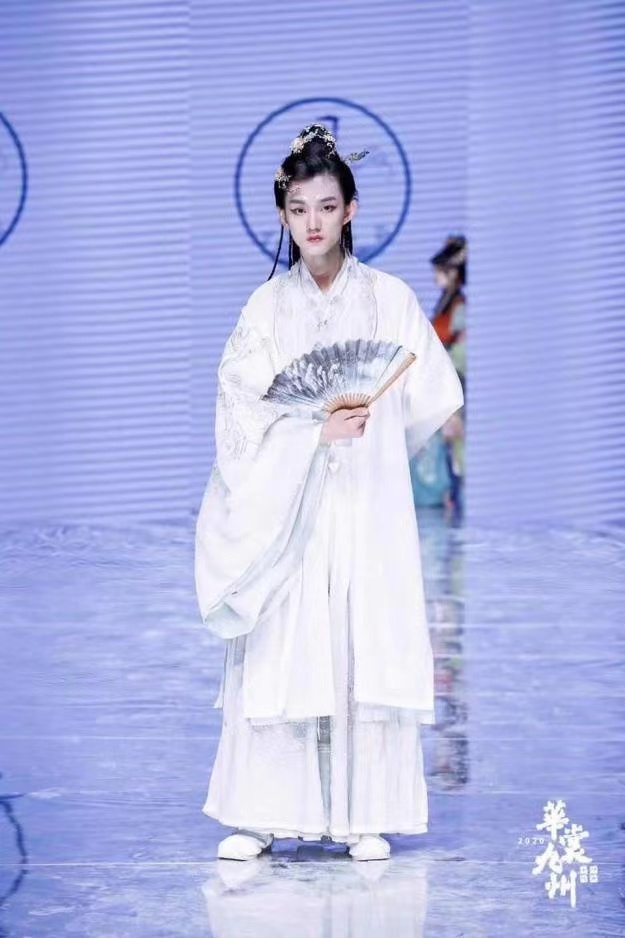 Hanfu Movement เมื่อ “ฮั่นฝู” กำลังมาแรง แซงหน้ากี่เพ้า_fororder_251210864