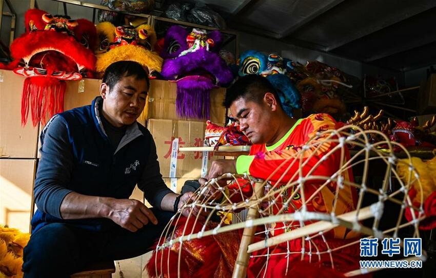 Warisan Kebudayaan  Non Material Barongsai Yunan Tiongkok_fororder_ws9