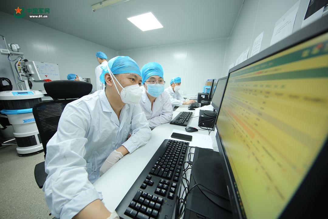 中国军网：一线抗疫群英谱｜马凌：为了你的安危，前进前进前进