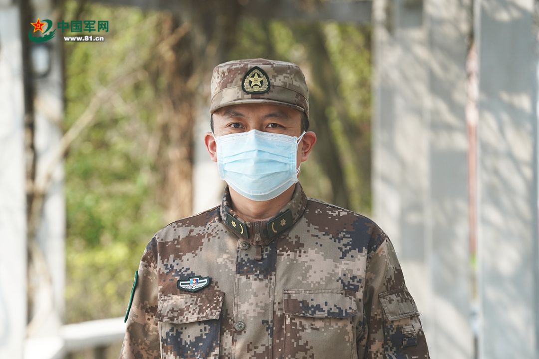 中国军网：一线抗疫群英谱｜马凌：为了你的安危，前进前进前进