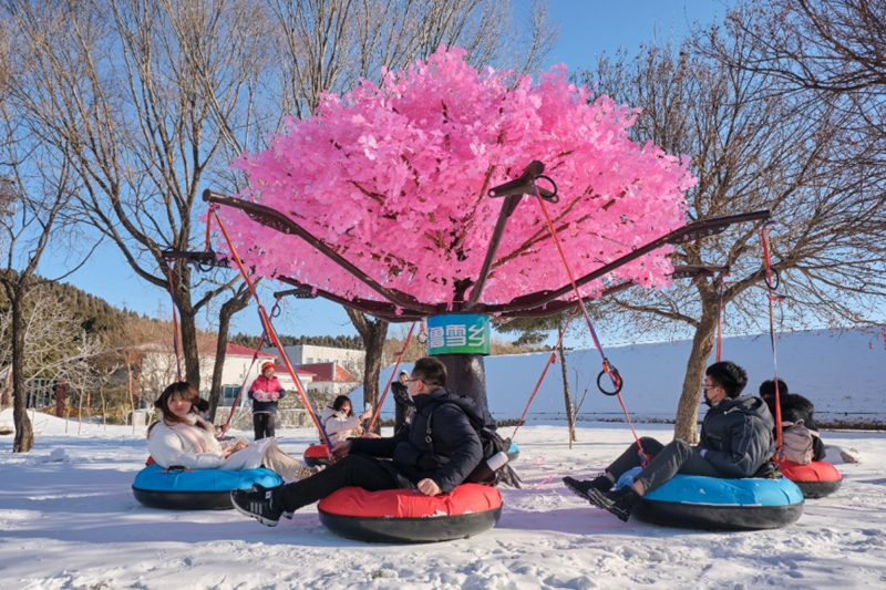 【急稿，客户供稿】暖心！齐鲁雪乡为员工策划珍珠婚纪念礼