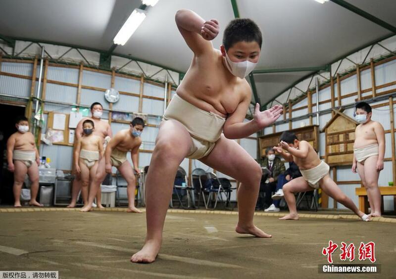 An kaddamar da darasin koyar da yara fasahar wasan sumo An kaddamar da darasin koyar da yara fasahar wasan sumo_fororder_58d4bcb6e8ab4521876cc4eae0234f5a