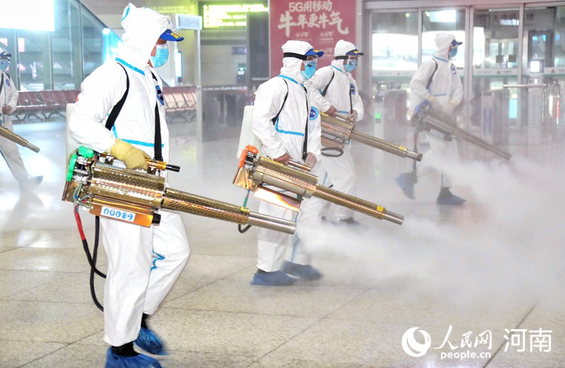 郑州：提高车站“免疫力” 织密疫情防控“安全网”