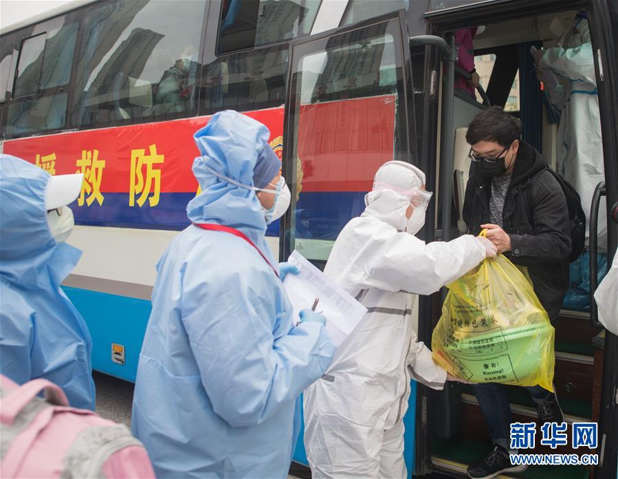 新华网：武汉：踏上回家路
