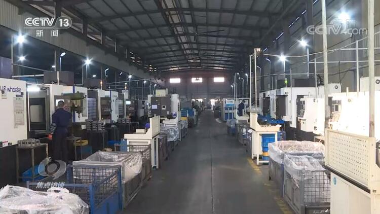 焦点访谈丨就地过年过好年