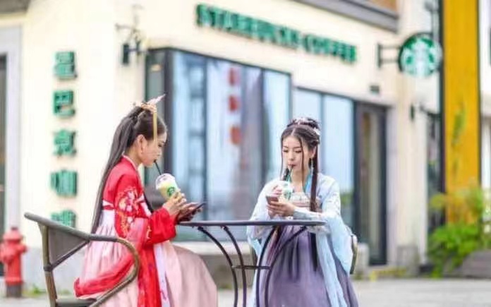 Hanfu Movement เมื่อ “ฮั่นฝู” กำลังมาแรง แซงหน้ากี่เพ้า_fororder_1938538497