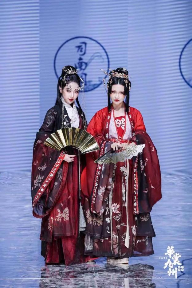 Hanfu Movement เมื่อ “ฮั่นฝู” กำลังมาแรง แซงหน้ากี่เพ้า_fororder_1536236338