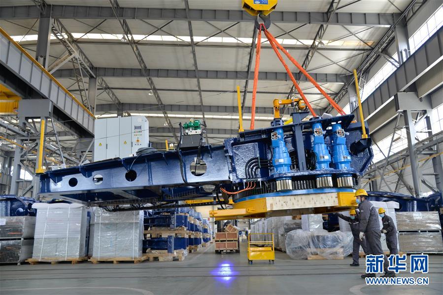 【新华网】内蒙古鄂尔多斯：复工复产 赶制订单