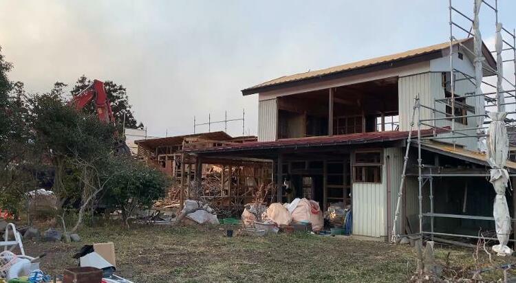 日本福岛近海7.3级强震后 新地町上千栋房屋受损