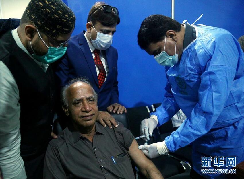 Pakistan Mulai Laksanakan Vaksinasi Virus Corona Pakistan Mulai Laksanakan Vaksinasi Virus Corona_fororder_pak5