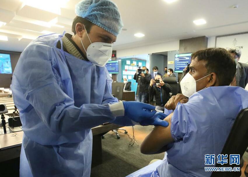 Pakistan Mulai Laksanakan Vaksinasi Virus Corona Pakistan Mulai Laksanakan Vaksinasi Virus Corona_fororder_pak