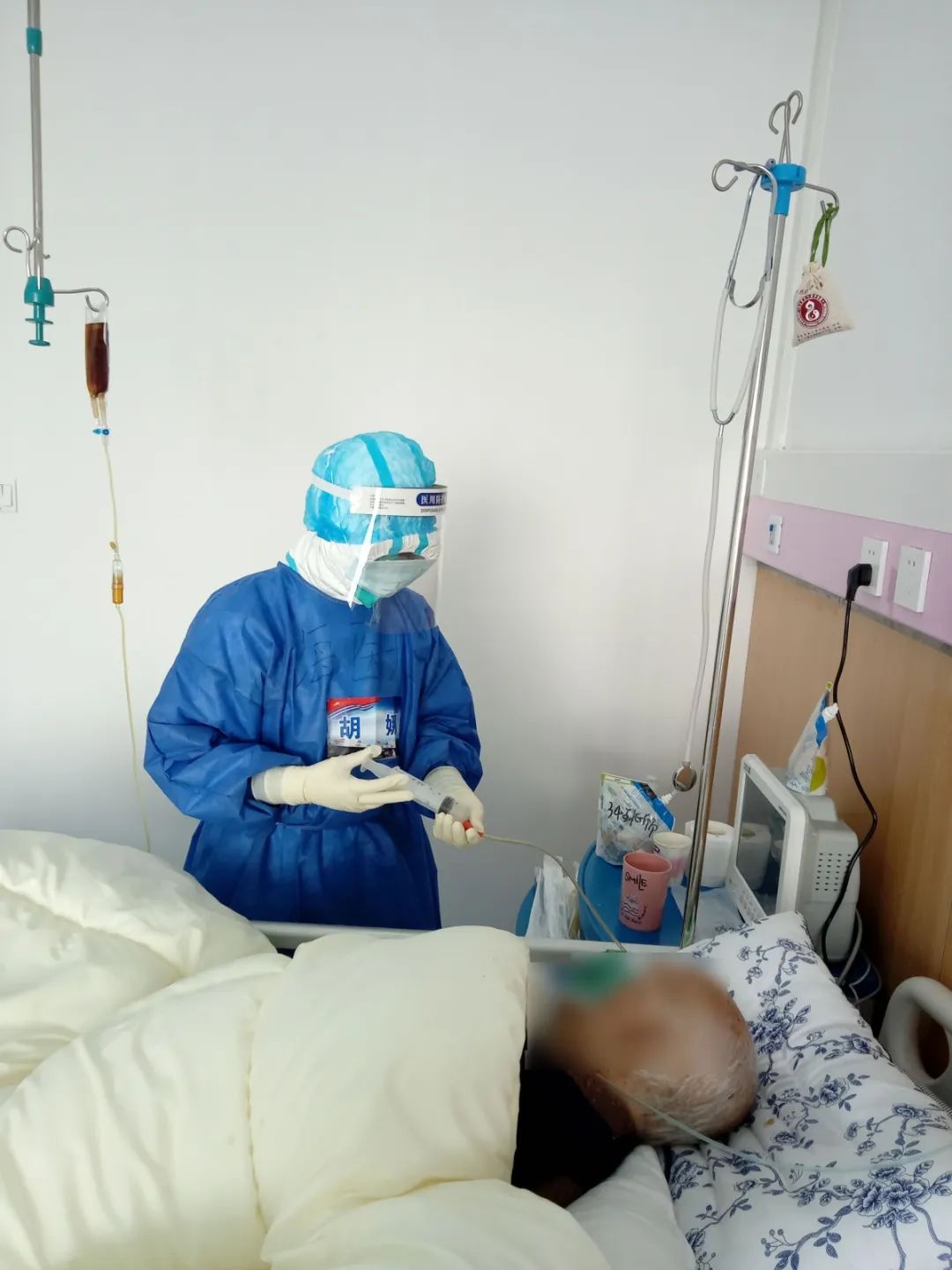 解放军报@战“疫”家书丨宝贝，这次也给妈妈奖励一颗小星星吧！