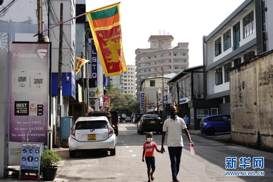 斯里兰卡举行阅兵式庆祝独立73周年