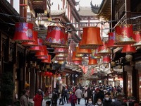 上海豫园：张灯结彩年味浓